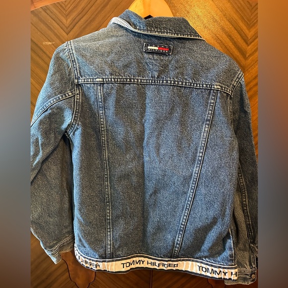 Vintage Tommy Hilfiger Logo Denim Jean Jacket - Picture 7 of 12